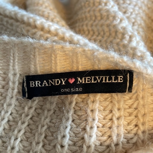 Brandy Melville textured sweater - Picture 6 of 6